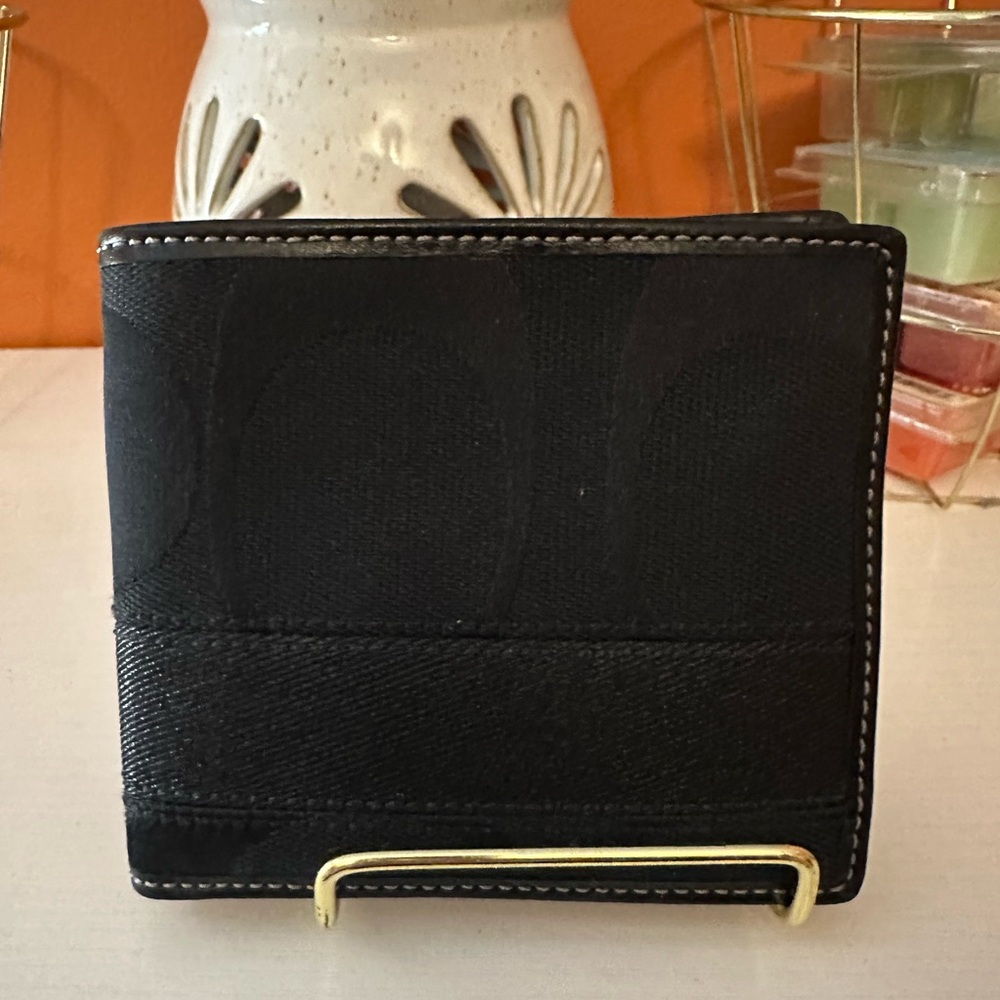 COACH Bi-fold Signature print canvas Wallet(NWOT)